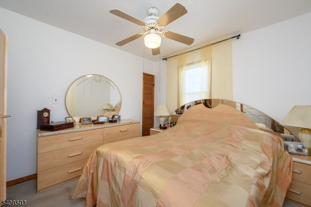 19 Skyland Ave, Wanaque Boro, NJ 07420