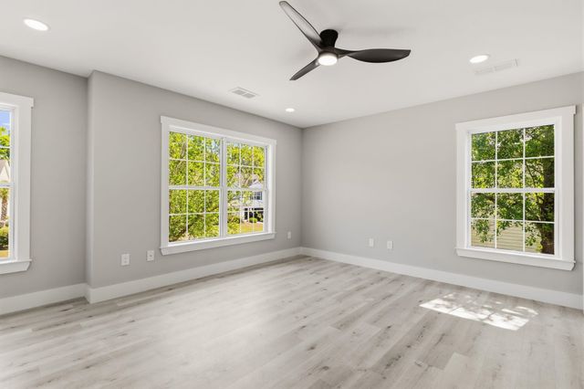 320 Muscari Dr., Murrells Inlet, SC 29576