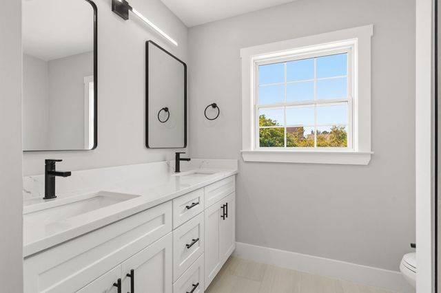 320 Muscari Dr., Murrells Inlet, SC 29576