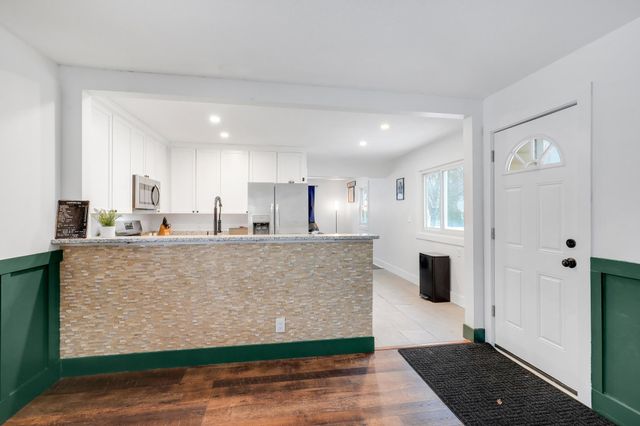 3424 Wilshire Place NE, Minneapolis, MN 55418