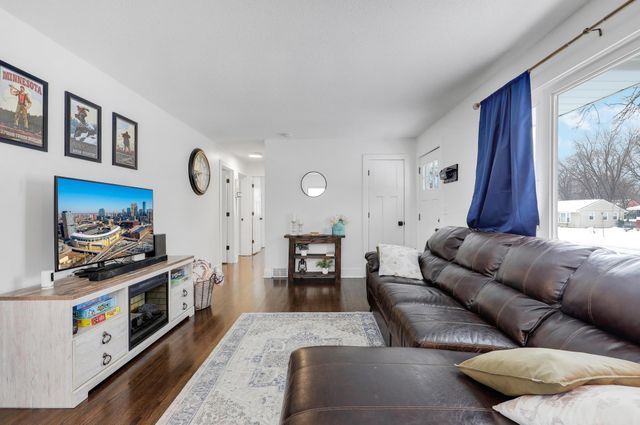 3424 Wilshire Place NE, Minneapolis, MN 55418