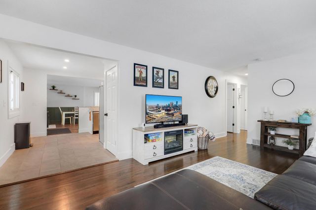 3424 Wilshire Place NE, Minneapolis, MN 55418