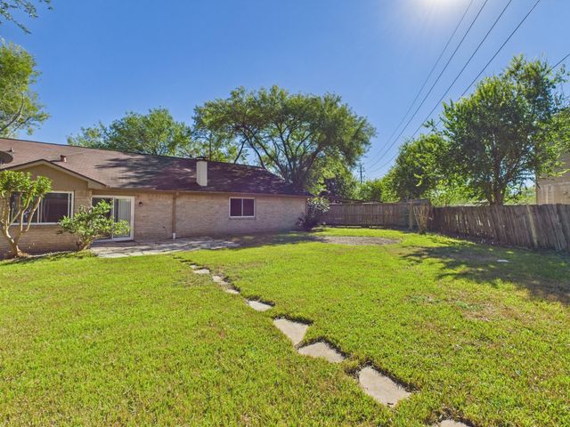 3602 Brier Gardens Drive, Houston, TX 77082