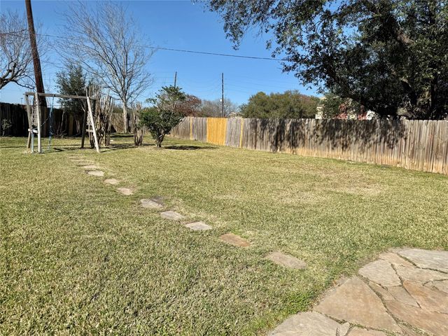 3602 Brier Gardens Drive, Houston, TX 77082