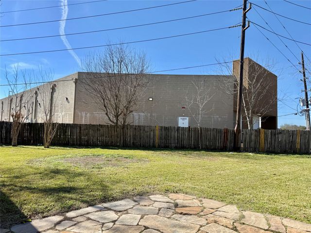 3602 Brier Gardens Drive, Houston, TX 77082