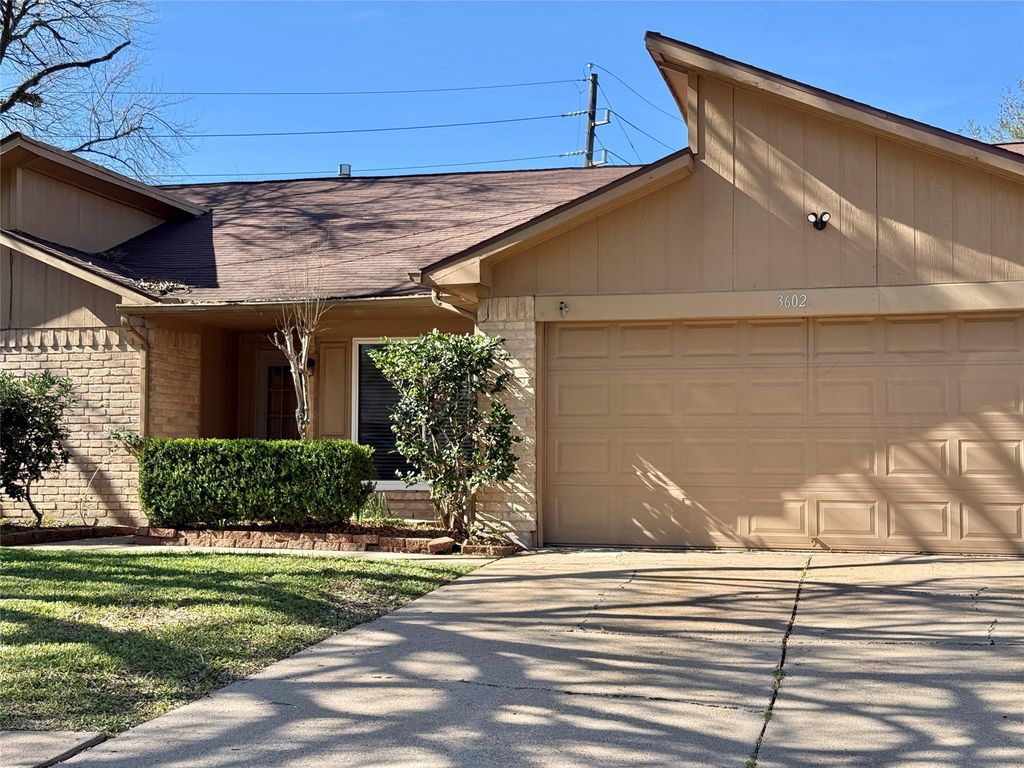 3602 Brier Gardens Drive, Houston, TX 77082