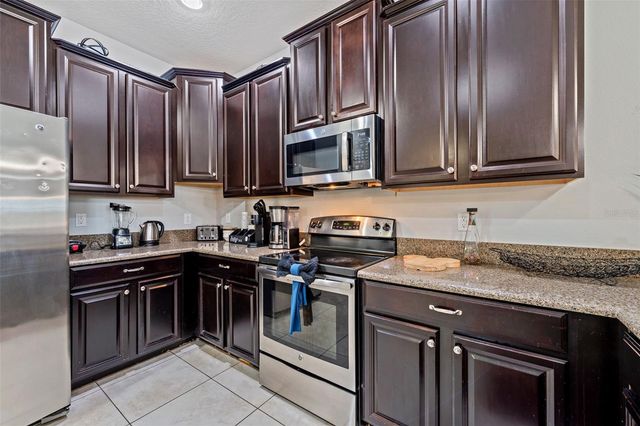 1530 MOON VALLEY DRIVE, Davenport, FL 33896