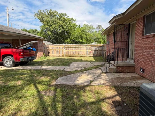 1903 W 25th, Pine Bluff, AR 71603