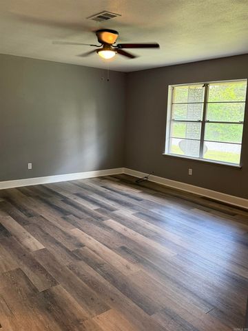 1903 W 25th, Pine Bluff, AR 71603