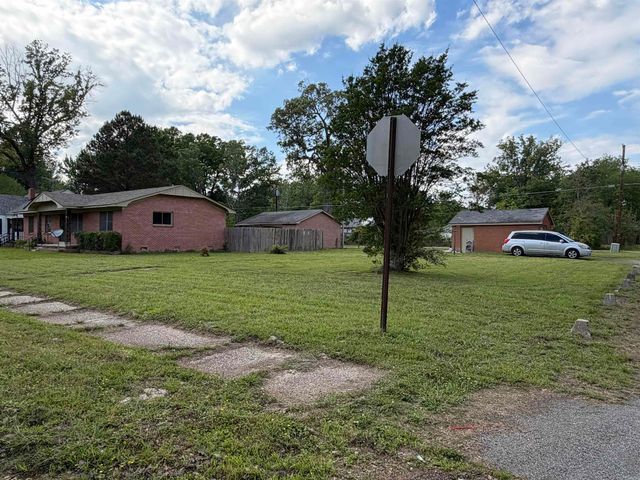 1903 W 25th, Pine Bluff, AR 71603