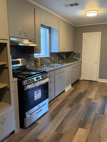 1903 W 25th, Pine Bluff, AR 71603