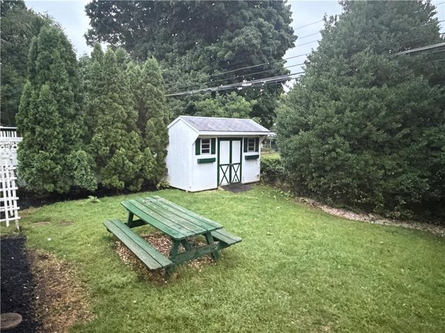 2740 Elm Court, Allentown City, PA 18104