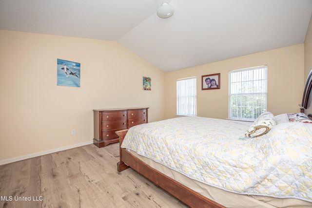 4608 Pinehaven Drive, Ocean Springs, MS 39564