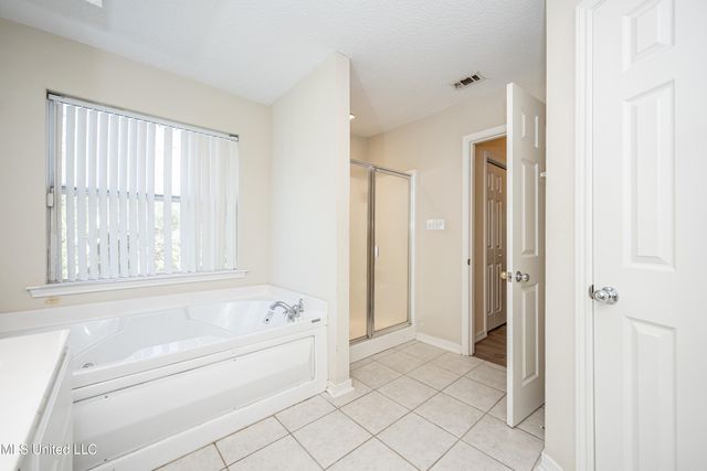 4608 Pinehaven Drive, Ocean Springs, MS 39564