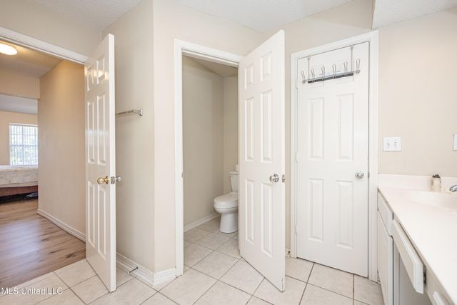 4608 Pinehaven Drive, Ocean Springs, MS 39564