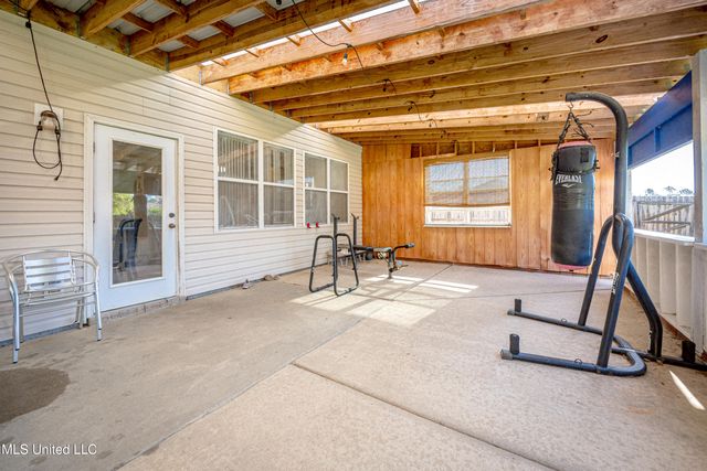 4608 Pinehaven Drive, Ocean Springs, MS 39564