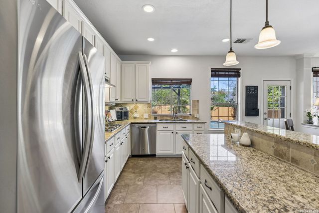 2515 Slickrock Way, San Antonio, TX 78258