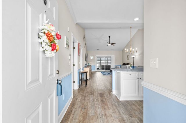 4879 Luster Leaf Cir Apt 404, Myrtle Beach, SC 29577