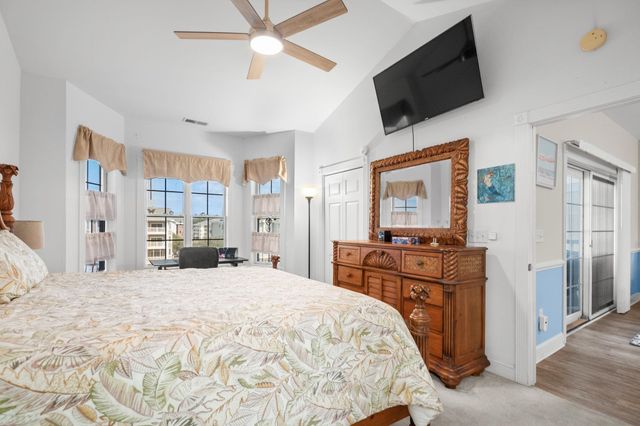 4879 Luster Leaf Cir Apt 404, Myrtle Beach, SC 29577