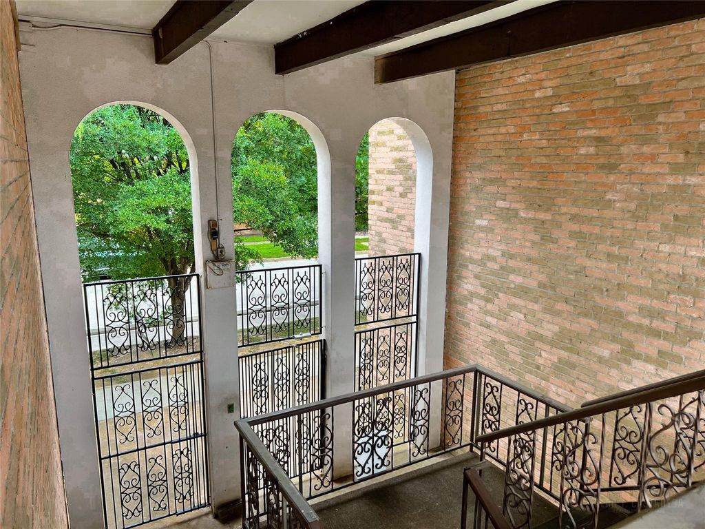 2516 Commonwealth Street 102, Houston, TX 77006