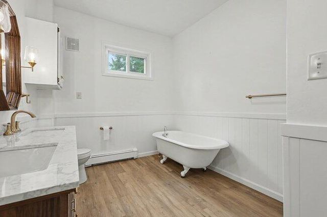 937 W Giles Road, Muskegon, MI 49445
