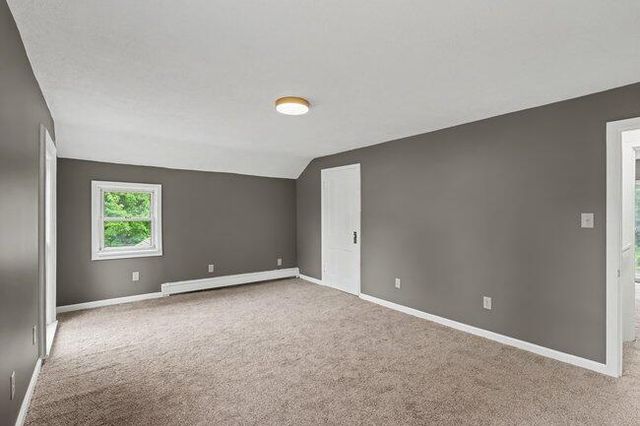 937 W Giles Road, Muskegon, MI 49445