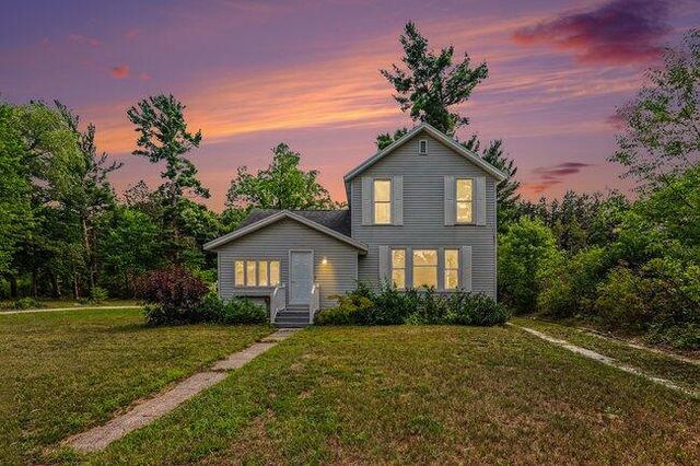 937 W Giles Road, Muskegon, MI 49445