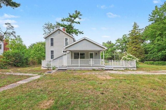 937 W Giles Road, Muskegon, MI 49445