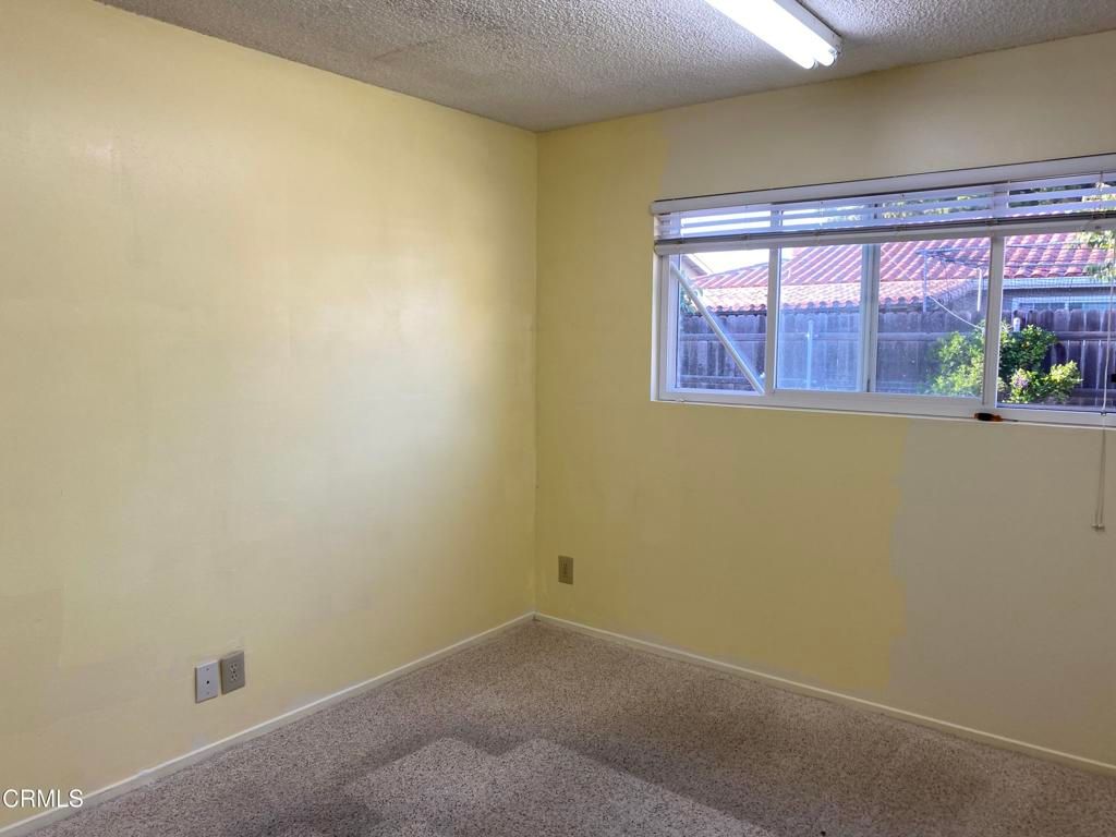 Image 10 of property listing at 1811 Diego Way, Oxnard, CA 93030