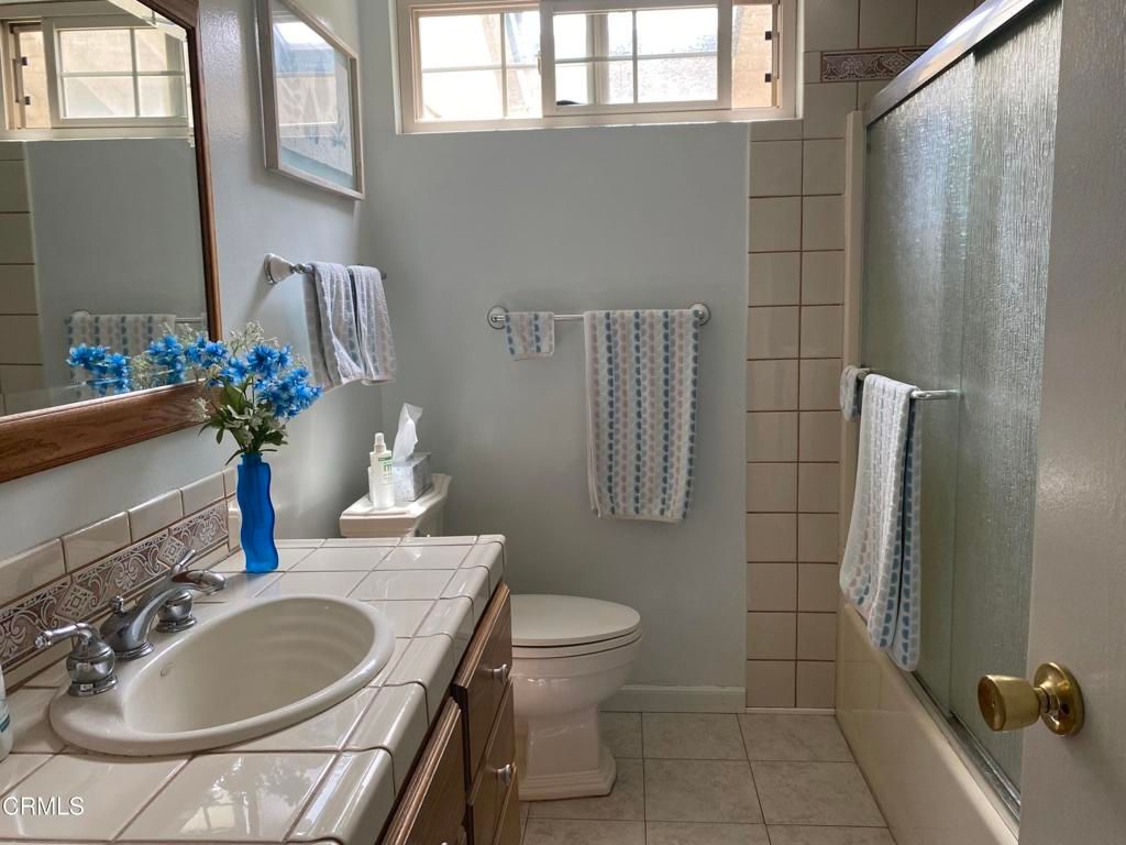 Image 11 of property listing at 1811 Diego Way, Oxnard, CA 93030