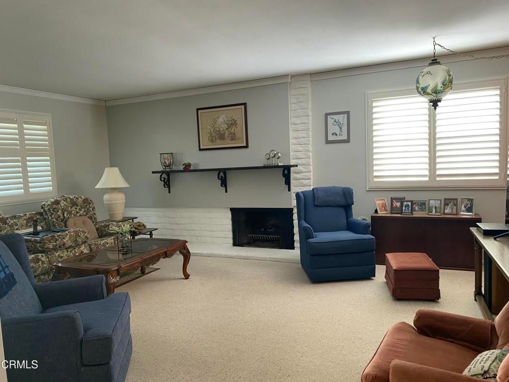 Image 3 of property listing at 1811 Diego Way, Oxnard, CA 93030