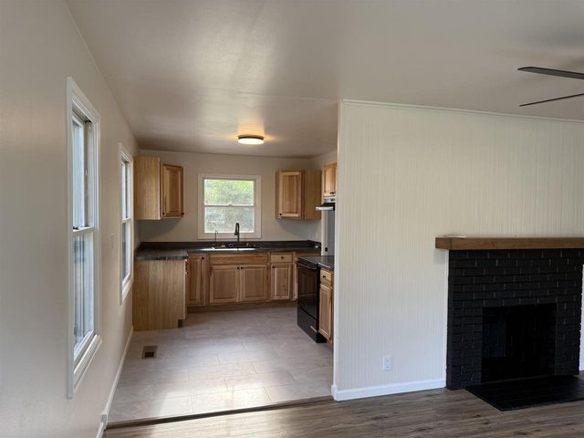 929 HUNT AVENUE, Neenah, WI 54956