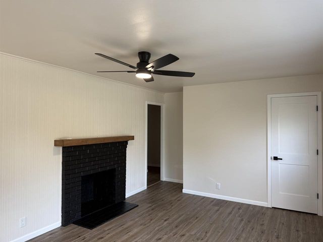 929 HUNT AVENUE, Neenah, WI 54956