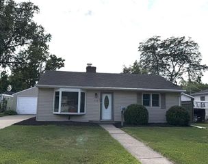 929 HUNT AVENUE, Neenah, WI 54956