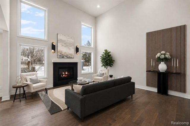 2911 Walsh Drive, Rochester Hills, MI 48309