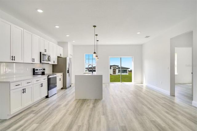 15984 SW 35TH COURT ROAD, Ocala, FL 34473