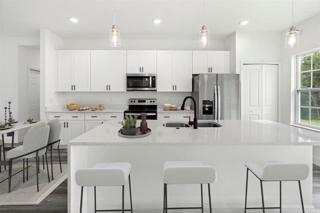 15984 SW 35TH COURT ROAD, Ocala, FL 34473