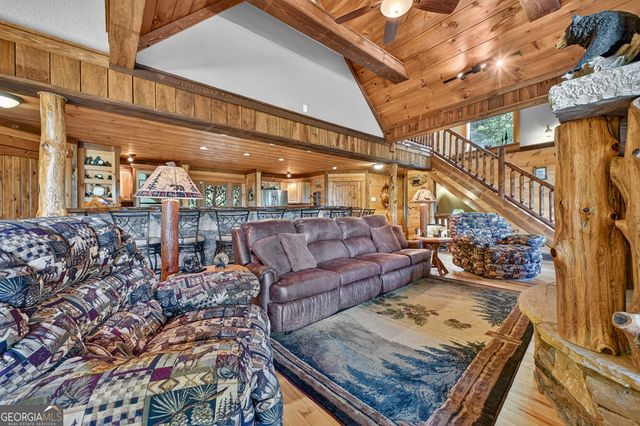 330 Seneca Drive, Ellijay, GA 30540