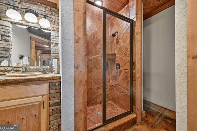 330 Seneca Drive, Ellijay, GA 30540