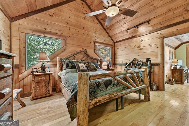 330 Seneca Drive, Ellijay, GA 30540