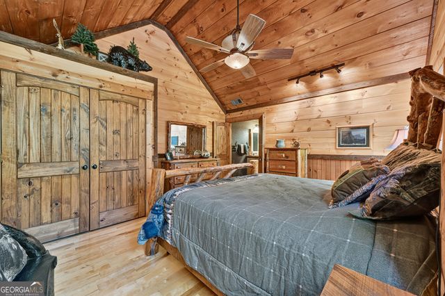 330 Seneca Drive, Ellijay, GA 30540