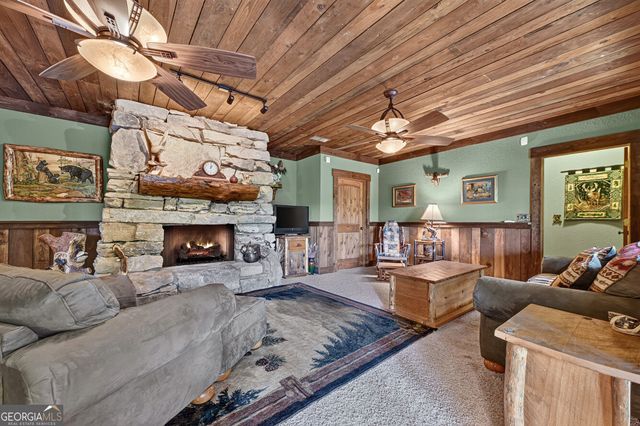 330 Seneca Drive, Ellijay, GA 30540