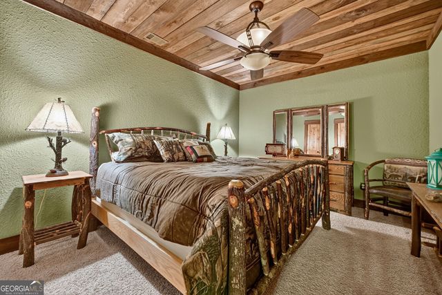 330 Seneca Drive, Ellijay, GA 30540