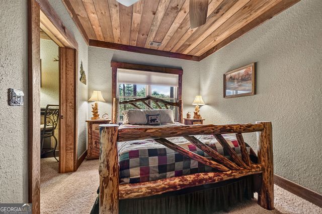 330 Seneca Drive, Ellijay, GA 30540