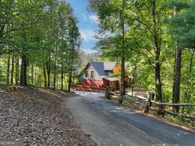 330 Seneca Drive, Ellijay, GA 30540