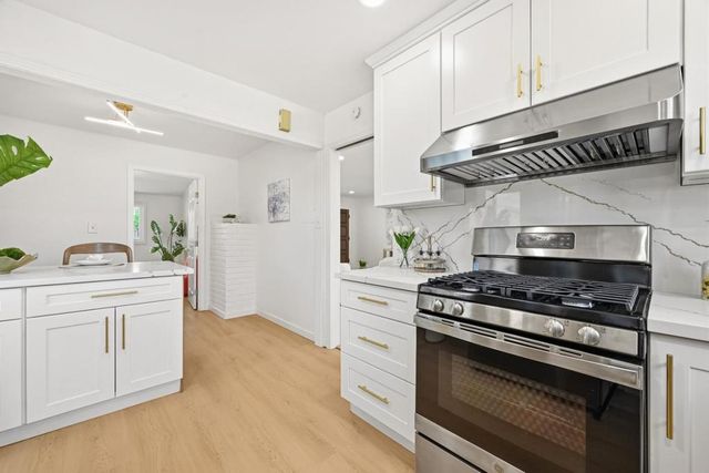 245 E 40th Avenue, San Mateo, CA 94403