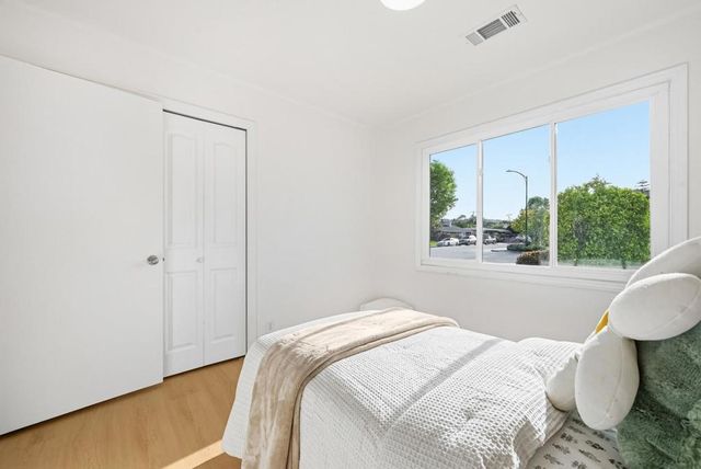 245 E 40th Avenue, San Mateo, CA 94403