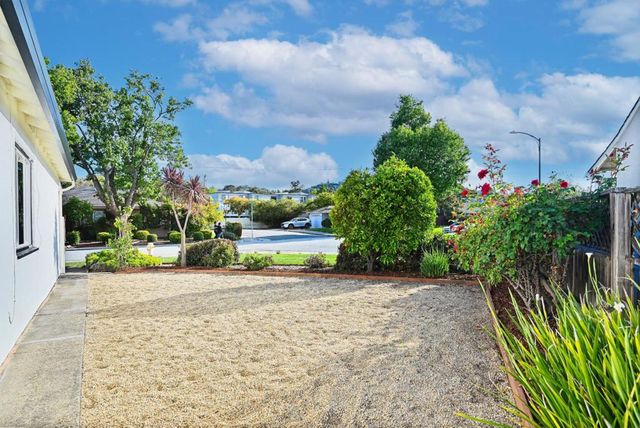 245 E 40th Avenue, San Mateo, CA 94403