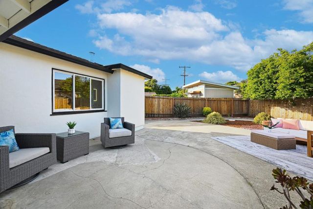 245 E 40th Avenue, San Mateo, CA 94403