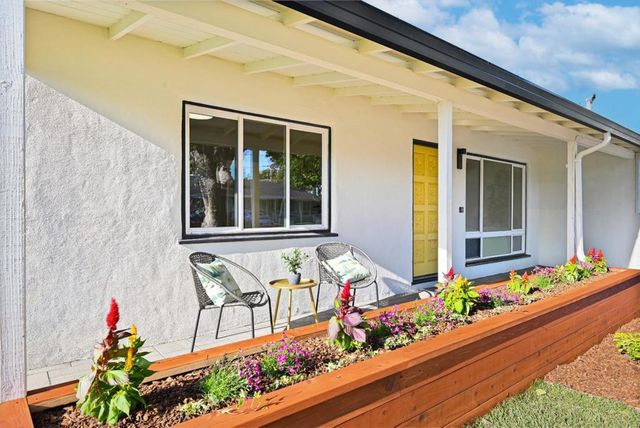 245 E 40th Avenue, San Mateo, CA 94403